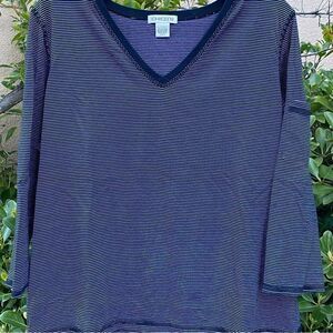 Chico's Black & White Striped Short Sleeve Top. Size Large (2). EUC!